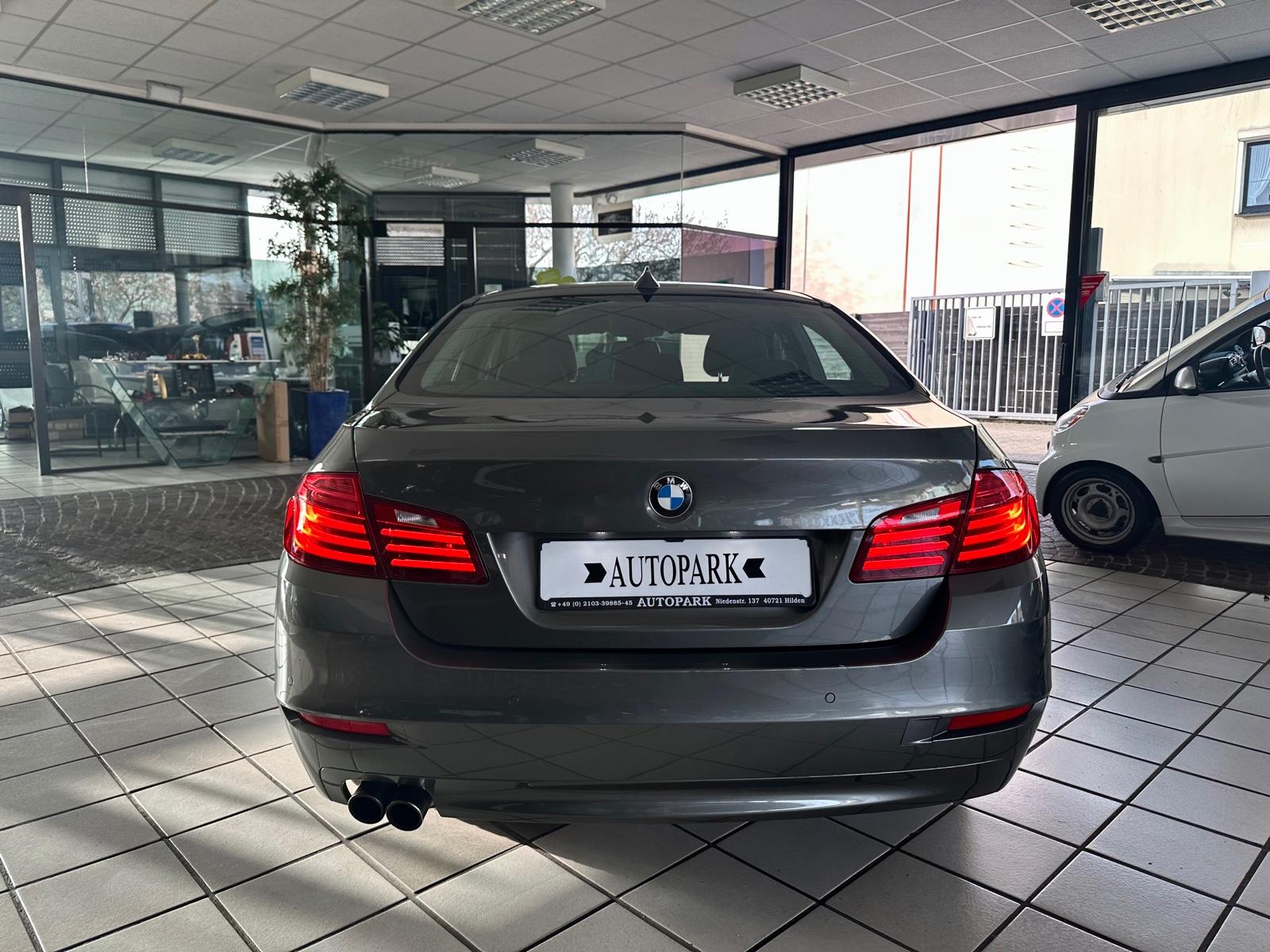 BMW 520 i Aut. Limo Luxury Line  Xenon Navi PDC 1HD!