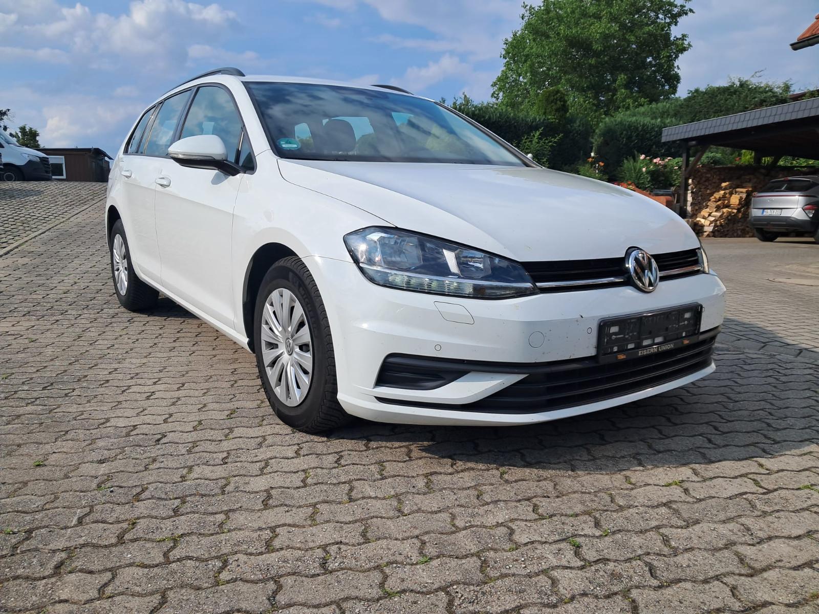Volkswagen Golf VII Variant 1.6TDI Sitzheizung Bluetooth,