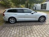 Volvo V60 B4 D Geartronic  - silberne Volvo V60