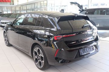 Fotografie des Opel Astra Plug-In-Hybrid GS Line