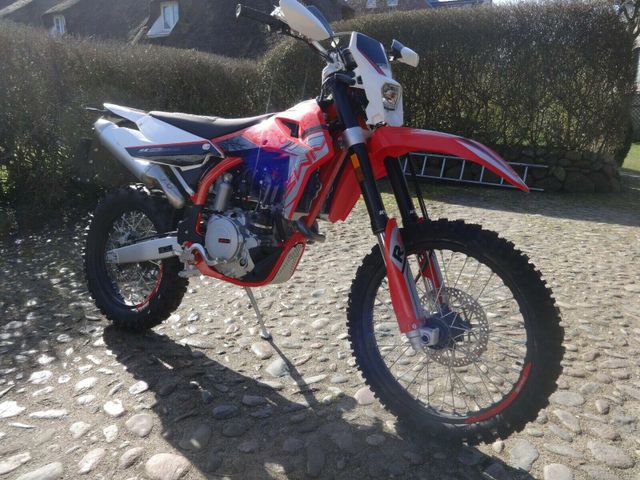 SWM 4x RS 500 R /   NEU Sofort !!!