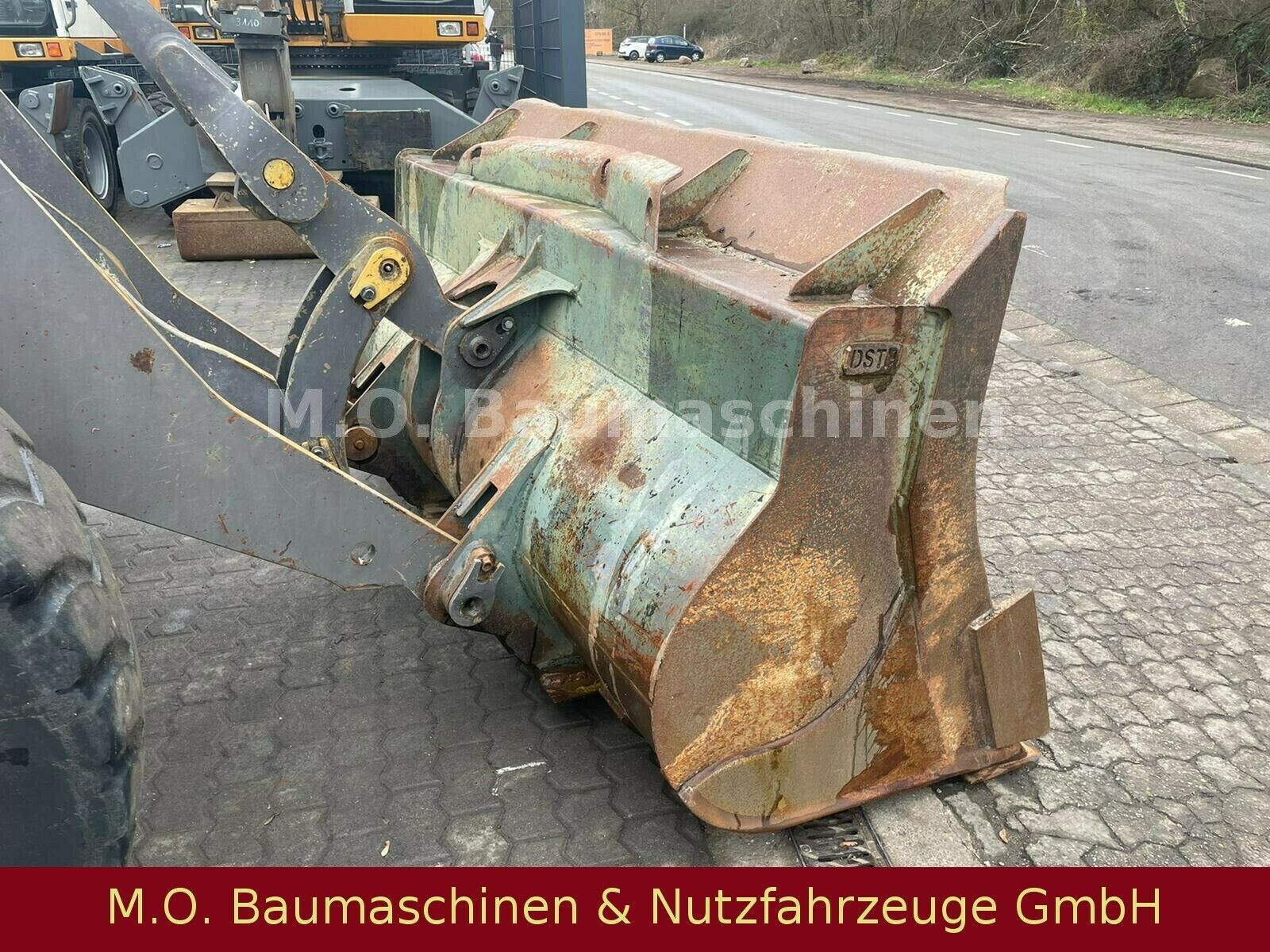 Fahrzeugabbildung Volvo L 50 C /