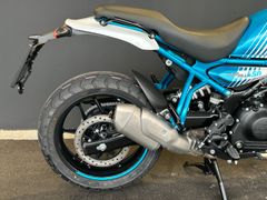 ROYAL ENFIELD Guerrilla 450 BRAVA BLUE +++  Letztes Bike  +++