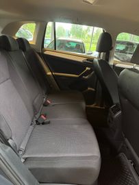 Volkswagen Tiguan - 12
