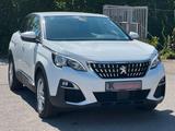 Peugeot 3008 Active Business SHZ NAVI RKAM AHK TÜV 8FACH - Peugeot 3008: Business