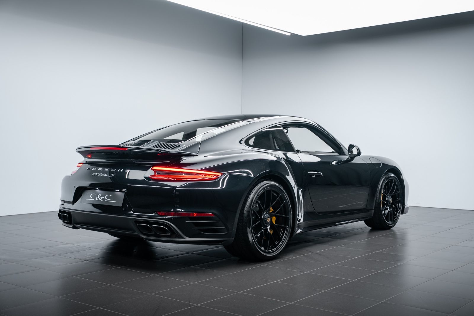 Fahrzeugabbildung Porsche 991 Turbo S APPROVED/BURMESTER/LIFT/SCHECKHEGE.
