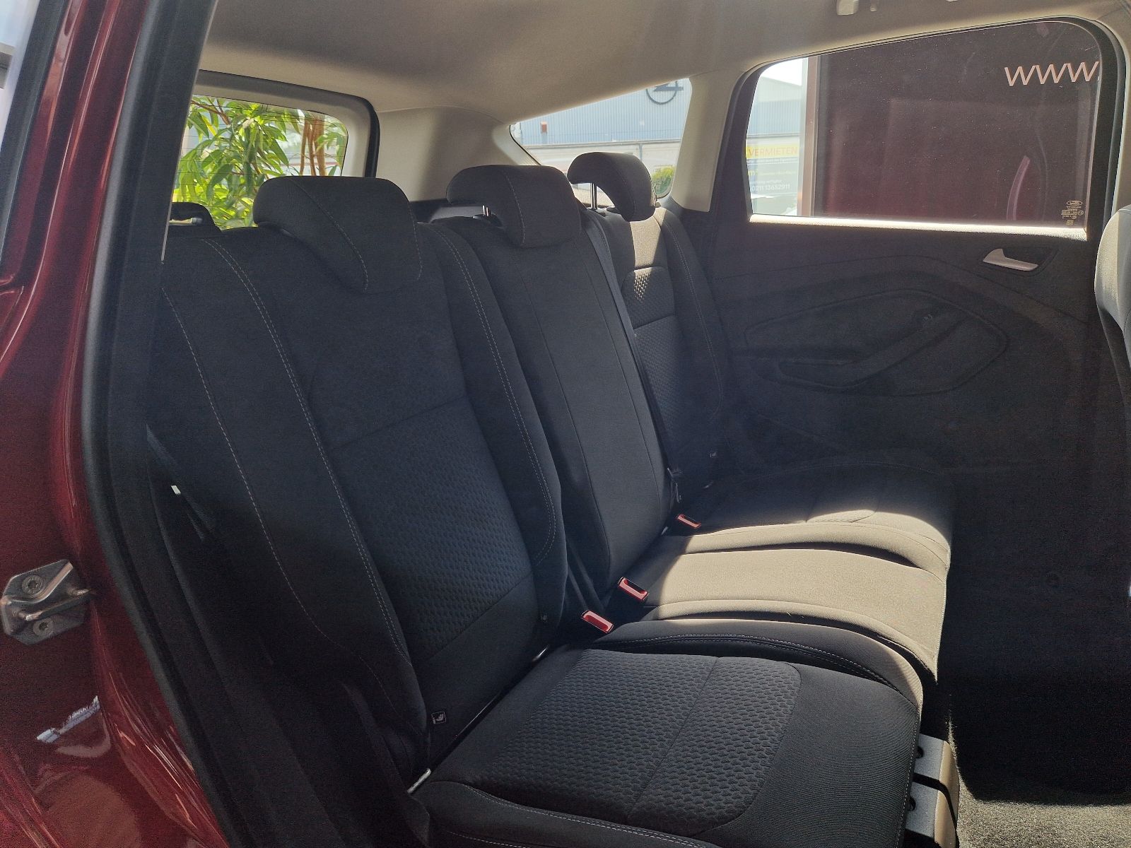 Fahrzeugabbildung Ford Kuga Cool & Connect KLIMA NAV SHZ PDC