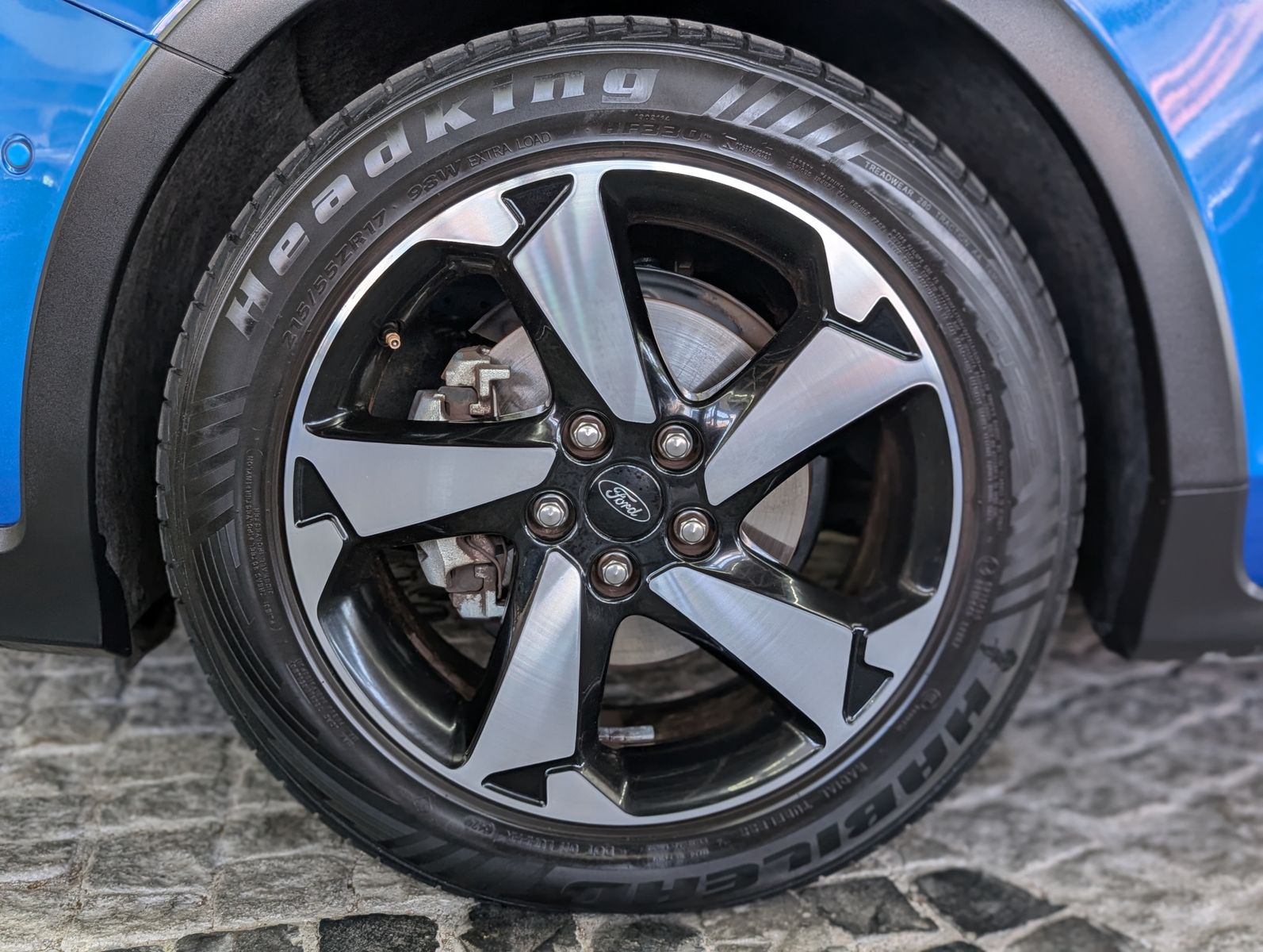 Fahrzeugabbildung Ford Focus 1.0 EB MHEV Active LED ACC KAM 17" WINTER