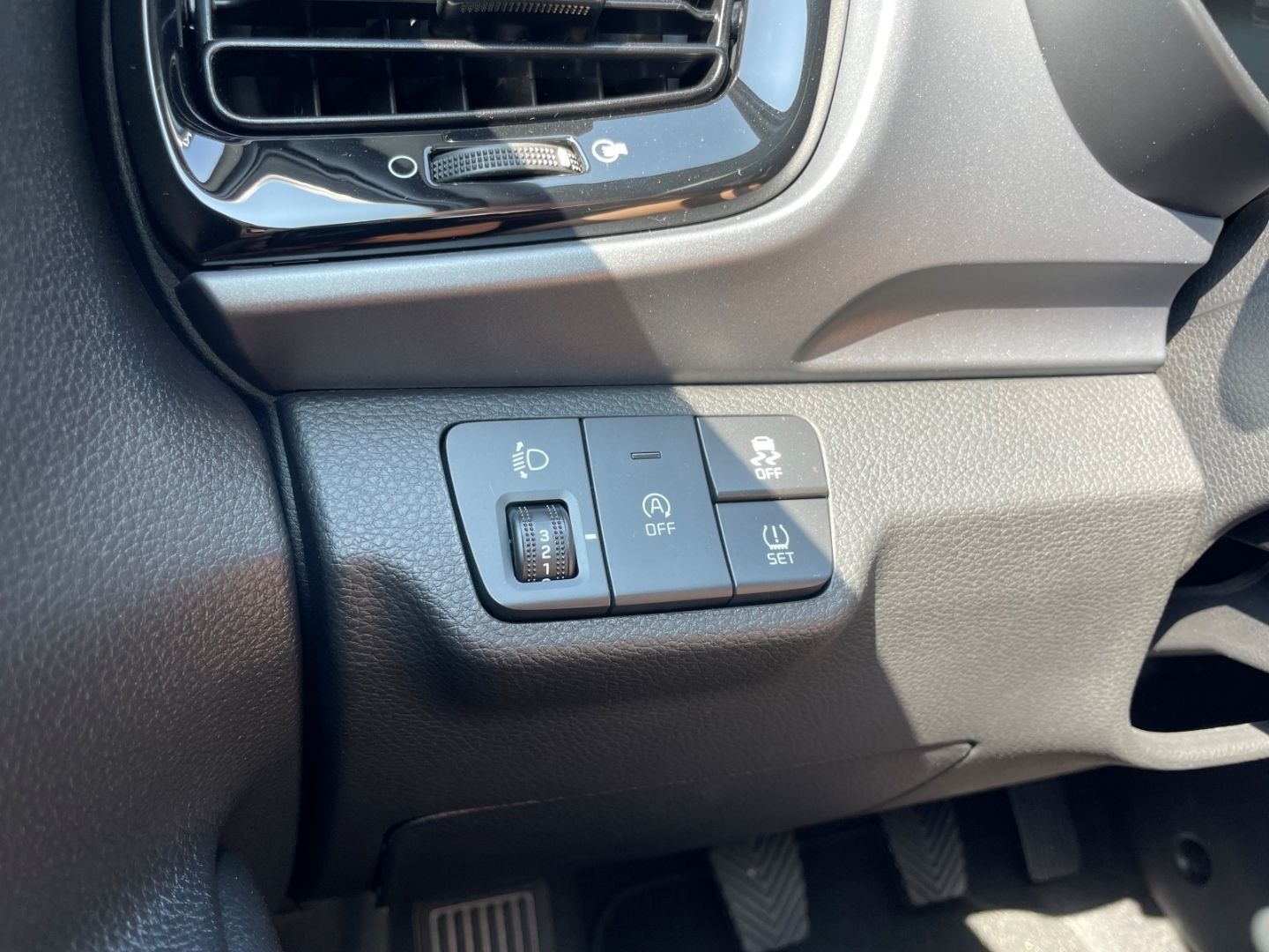 Fahrzeugabbildung Kia Stonic Vision Navi Klima DAB SHZ LenkradHZG