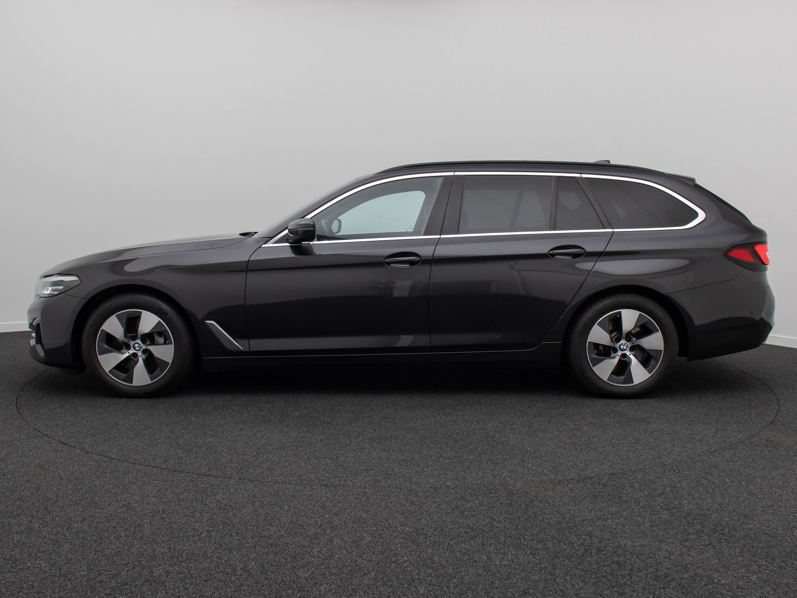 Fahrzeugabbildung BMW 530d xD ACC Alarm DAB Kamera 4xKlima Leder Sport