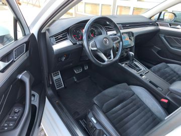Volkswagen Passat Variant R-Line*4Mot*LED-Matri*Standh*DSG*