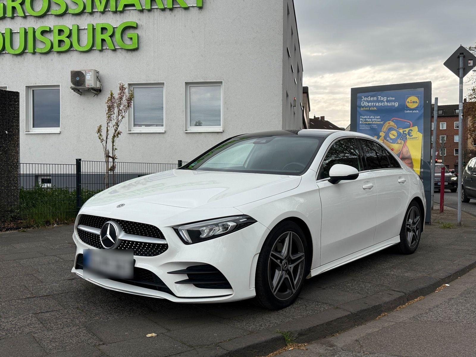 MERCEDES-BENZ Mercedes-Benz A 200/2L/Automatik/150PS/183 km