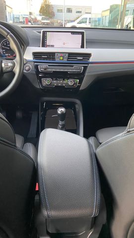 Fahrzeugabbildung BMW X2 sDrive 18 i M Sport NAVI, PDC !! 32.814 KM !!