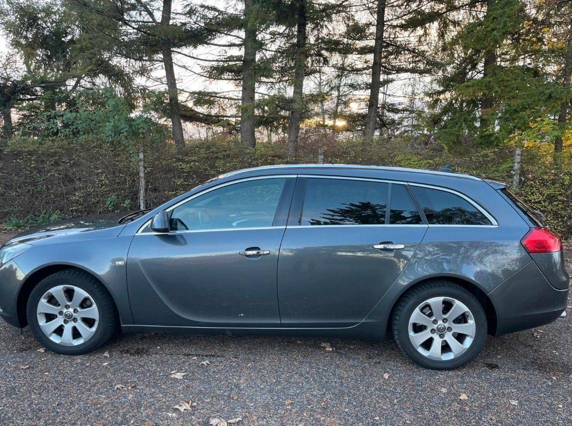 Opel Insignia 2009 — engine 160 HP (118kW)