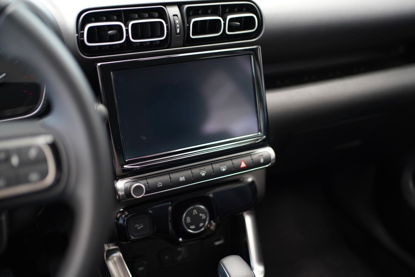 Fahrzeugabbildung Citroën C3 Aircross PureTech 130 EAT6 Plus Automatik Nav