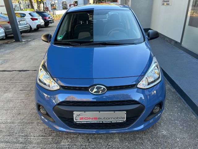 Fahrzeugabbildung Hyundai i10 +NaviZB+AllwetterRäder+Klima+Servo+USB