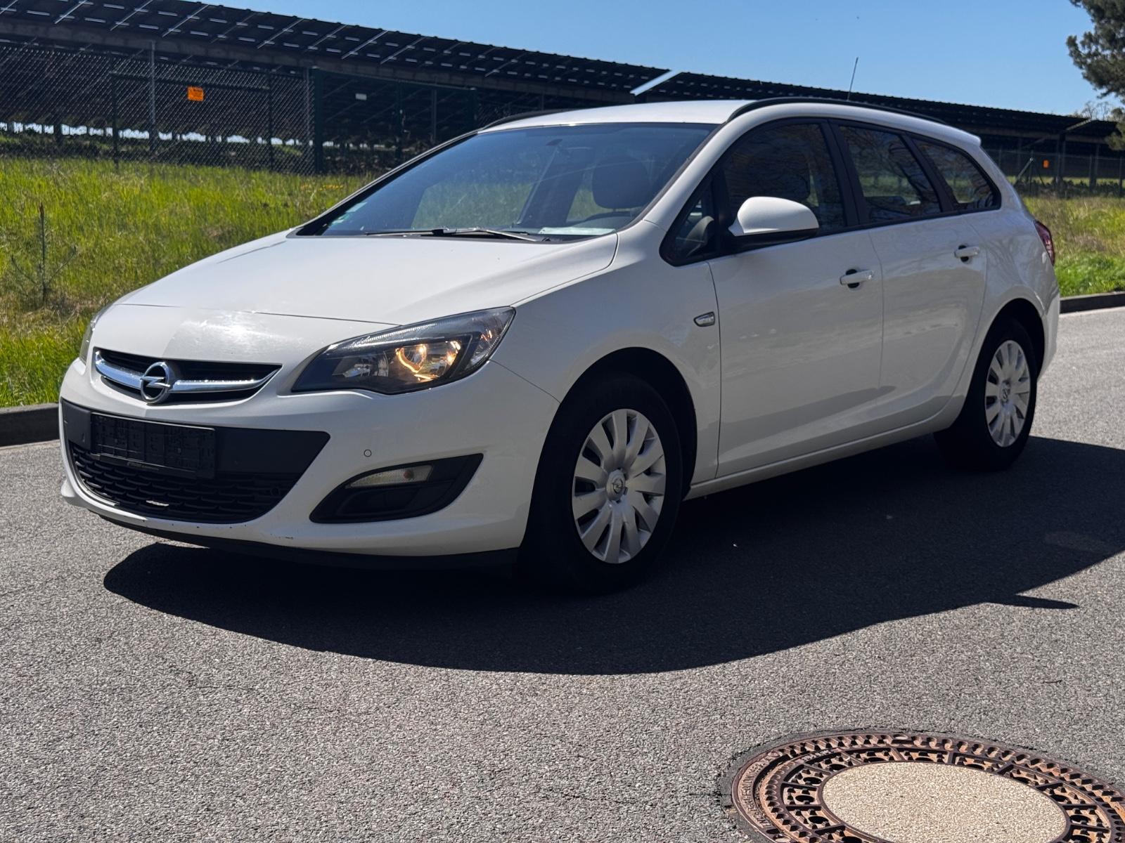 Opel Astra J Sports Tourer Edition 1.7