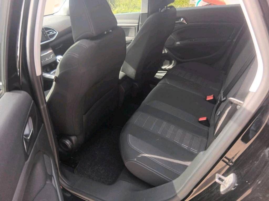 Peugeot 308 2015 — photo 6
