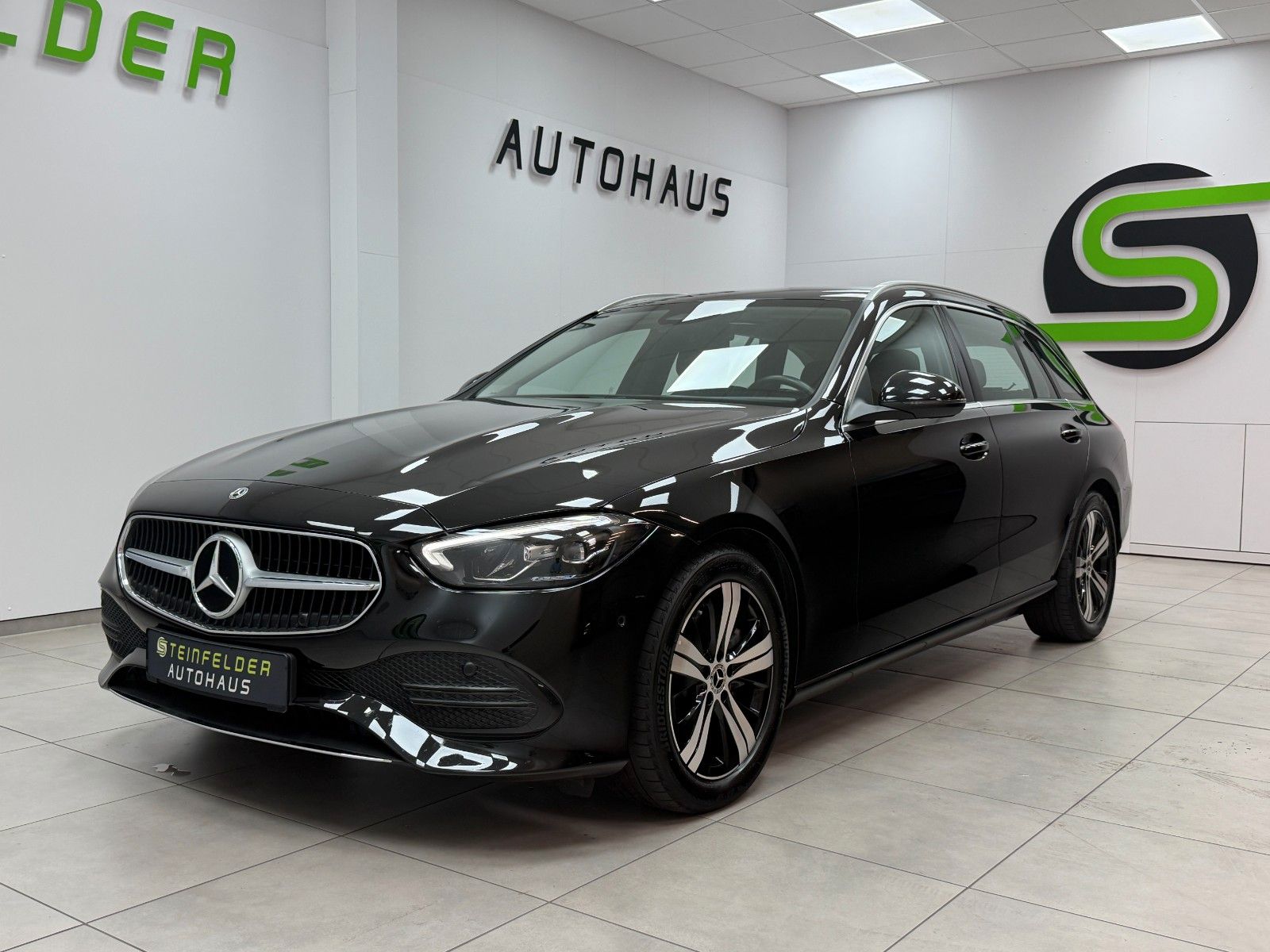 Mercedes-Benz C 220 d Avantgarde / LED / RKAM / T-LEDER /  SHZ imagem 3