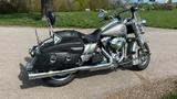 Harley-Davidson Road King FLHRC - HARLEY-DAVIDSON FLHR ROAD KING