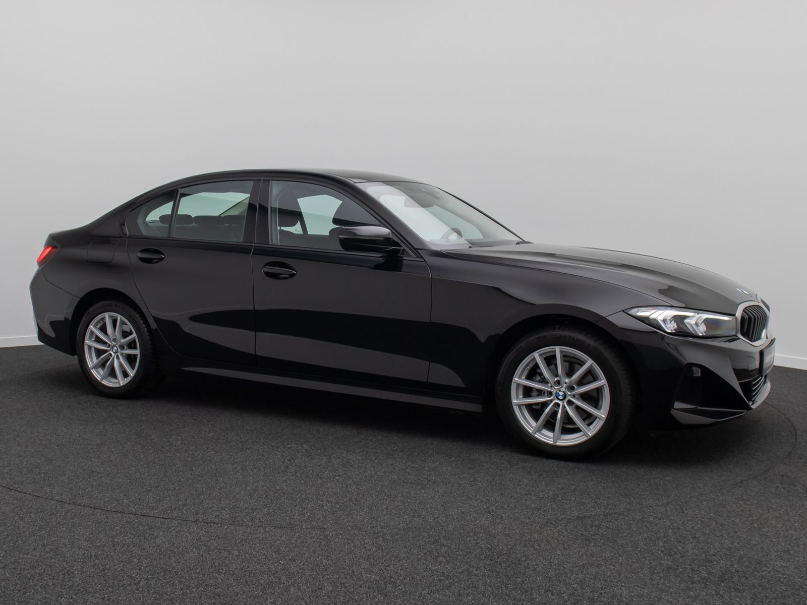 Fahrzeugabbildung BMW 318i Widscreen DAB PDC GeschwindigReg Cockpit+