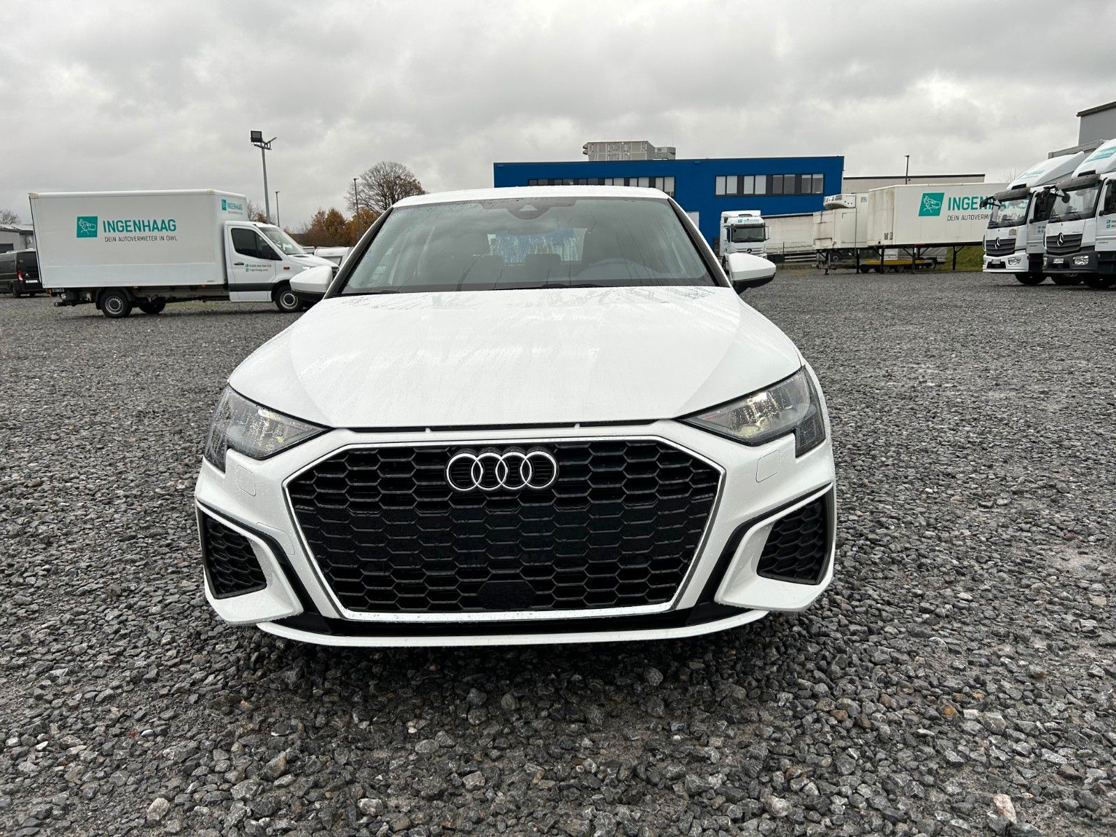 Fahrzeugabbildung Audi A3 Sportback 35 TFSI S-Tronic ACC LED Navi
