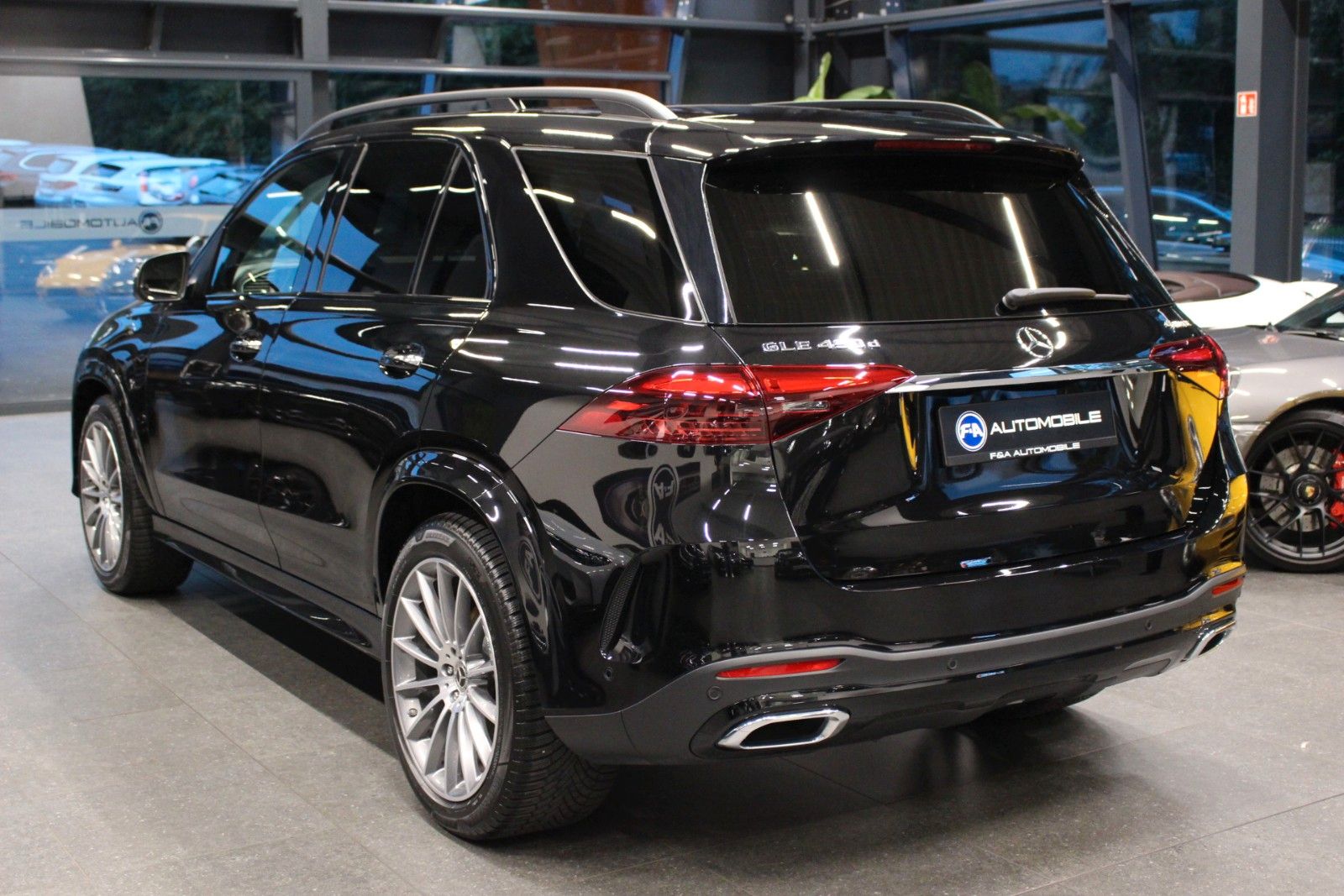 Fahrzeugabbildung Mercedes-Benz GLE 450d AMG Line Burmester+Pano+HeadUp+NightPkt