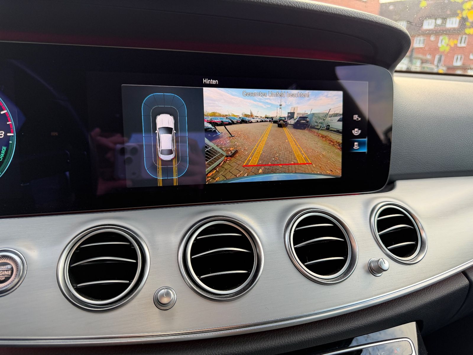 Fahrzeugabbildung Mercedes-Benz E 300e Avantgarde 4Matic*LED*KAMERA*TEILLEDER*