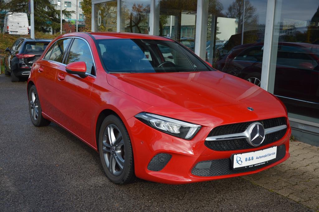 Mercedes-Benz A 200