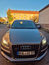 Audi Q7 3.0 TDI (DPF) quattro S line 7 sitze - Audi Q7 aus 2011: Line