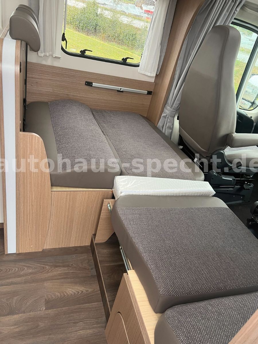 Fahrzeugabbildung Carado T334 / 3,5t / 1. Hand / kein Mietwagen