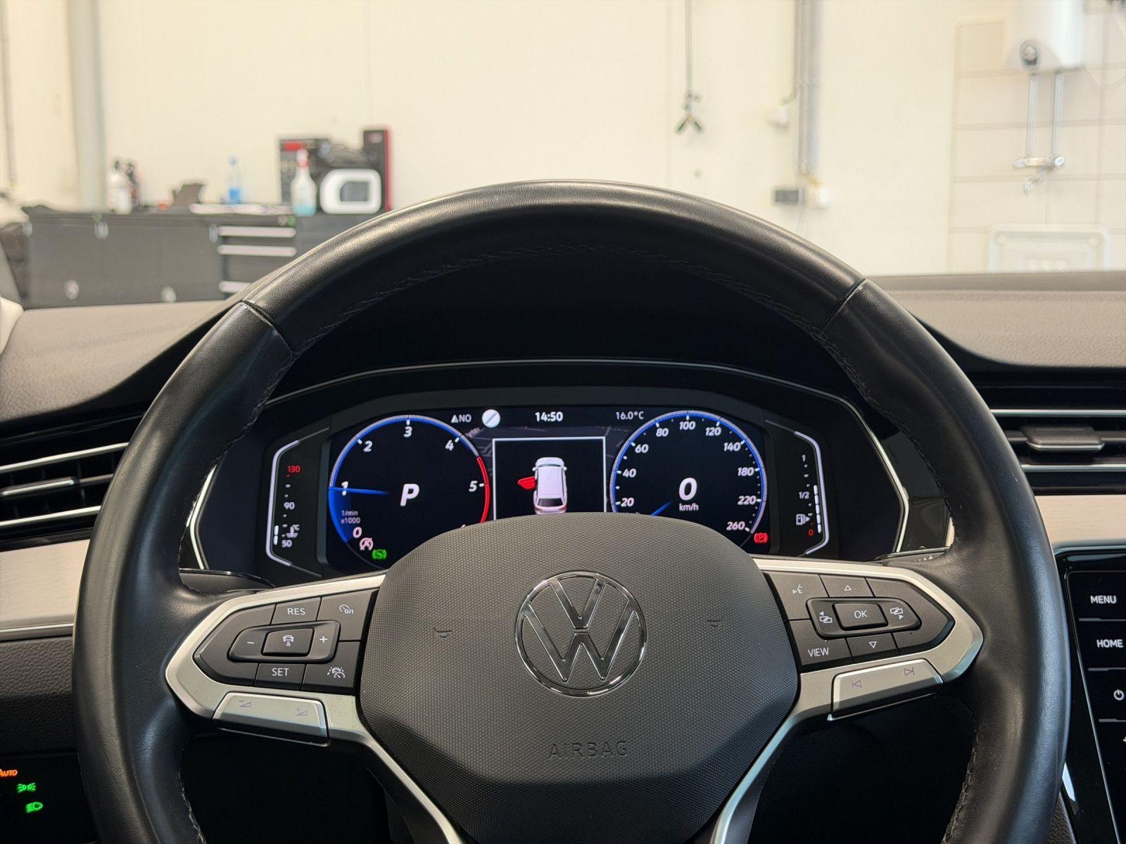 Volkswagen Passat 2.0 TDI Elegance R-Line DSG *Navi, миниатюра 10