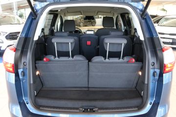 Fahrzeugabbildung Ford Grand C-Max Titanium  Kamera/Navi/AHK/Bluetooth
