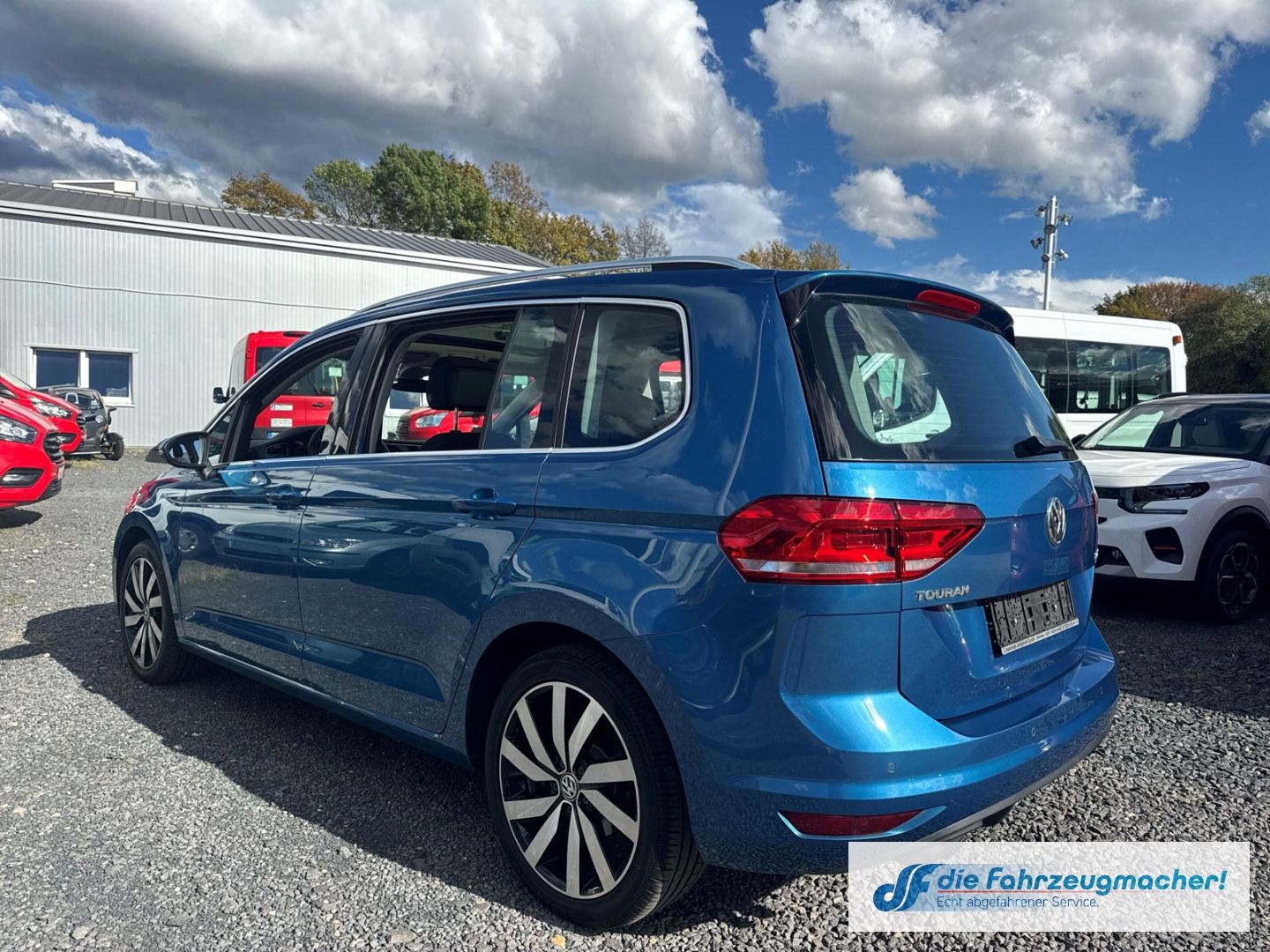 Fahrzeugabbildung Volkswagen Touran Highline 2,0TDi Pano *EXPORT