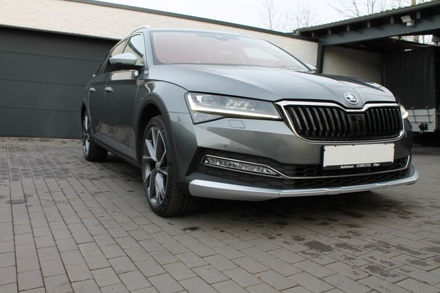 Skoda Superb 2.0 TSI DSG 4x4 Scout Combi Alu-19 Kamera