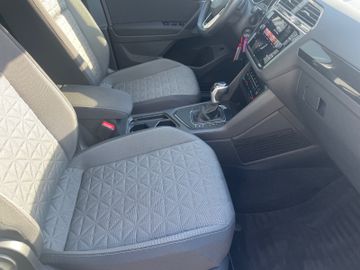 Volkswagen Tiguan - 5