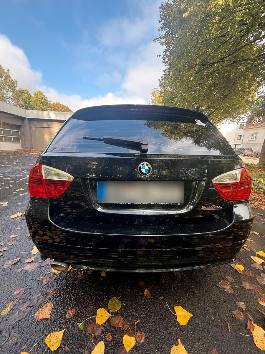 BMW 318 2008 — photo 7