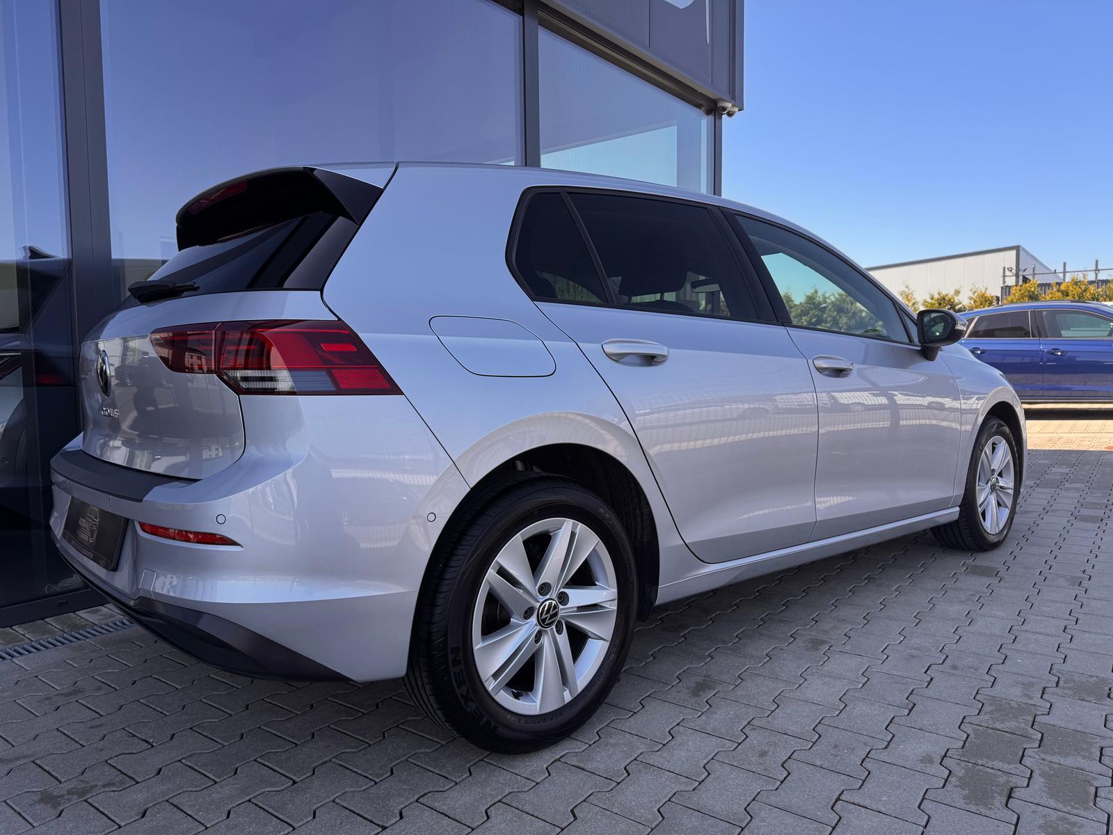 Volkswagen Golf Life 2.0 TDI/NAVI/ACC/SITZHZG/PDC/TRAVEL/