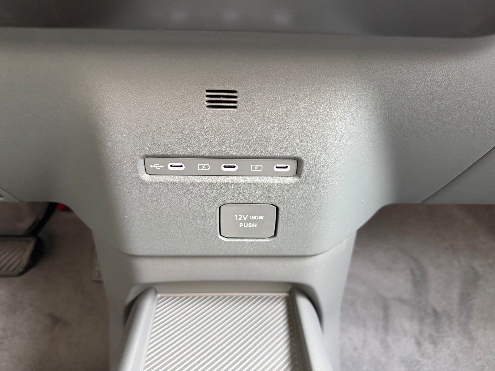 Fahrzeugabbildung Kia EV2 42,2 kWh Air 5S AIR WIN WP NAV HDA2
