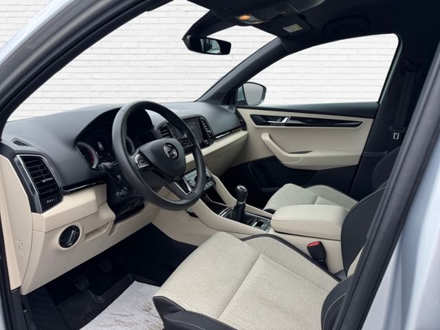 Fahrzeugabbildung SKODA Karoq Style 1.5 TSI 150 PS 6-Gang LED RFK ACC