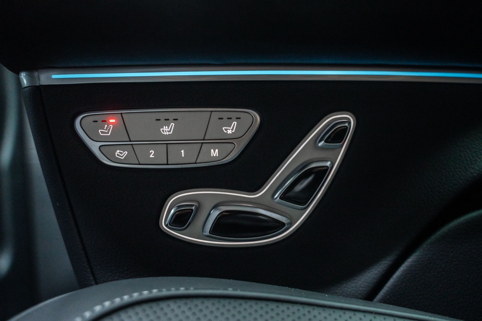Fahrzeugabbildung Mercedes-Benz V300d EXCLUSIVE 4M Lang AIRMATIC Luxus*VIP*25