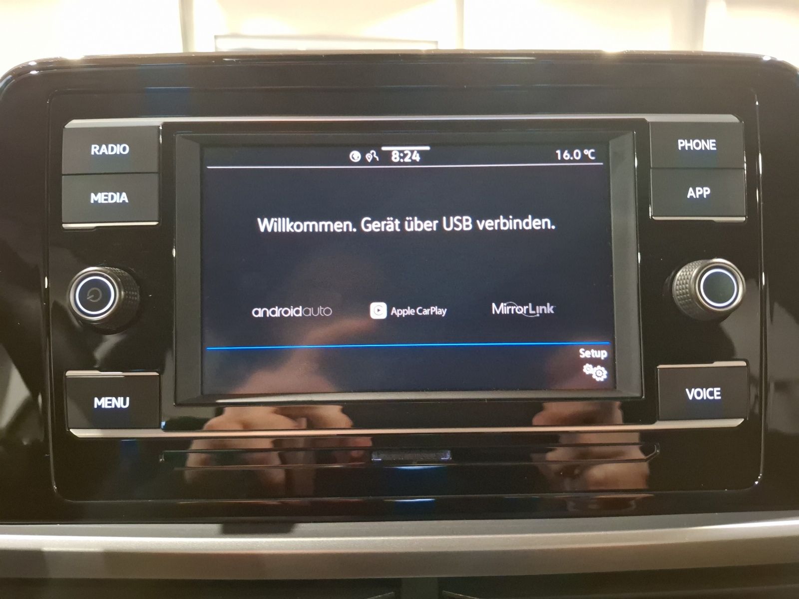 Fahrzeugabbildung Volkswagen T-Roc TSI Life STH LED Park-Assist SH LM