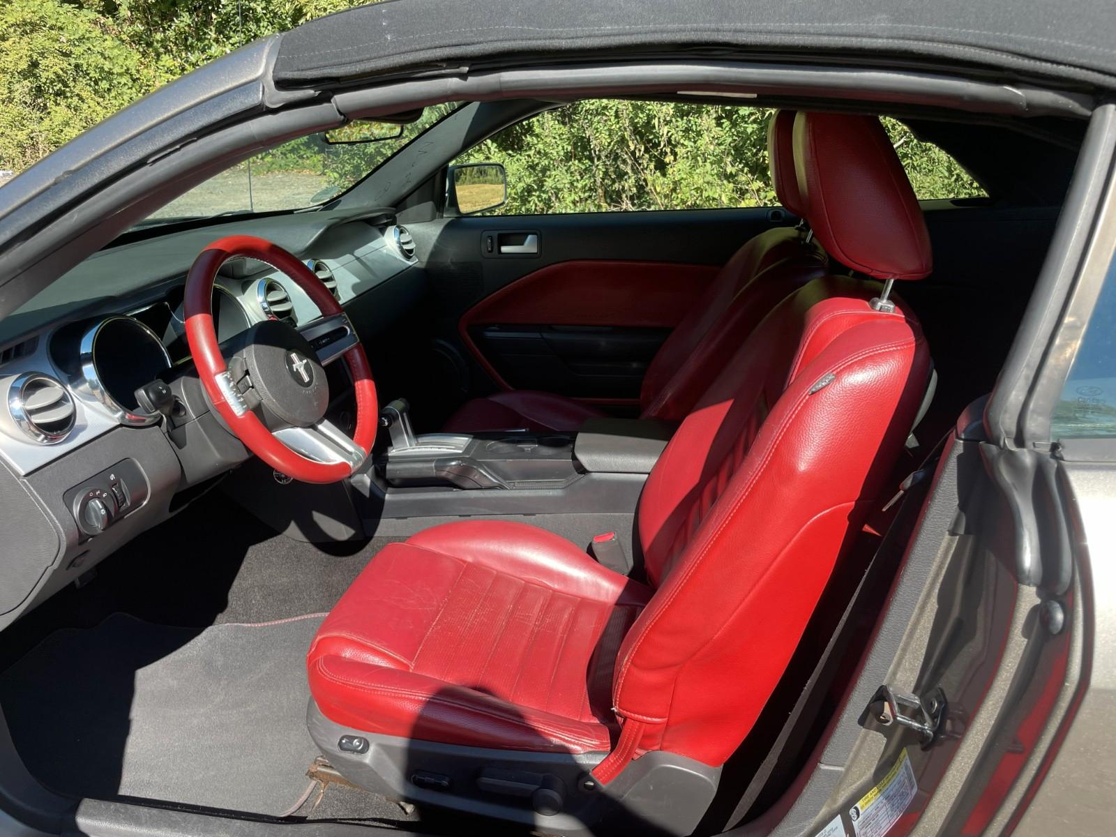 Ford Mustang Cabriolet 205ch - 2 ème main - Carnet entretien - Régulateur de vitesse - Capote changée