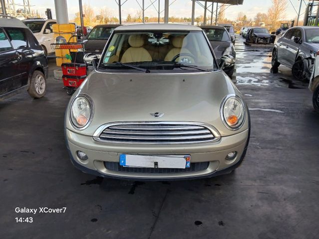 MINI (R56) 1.6 -120