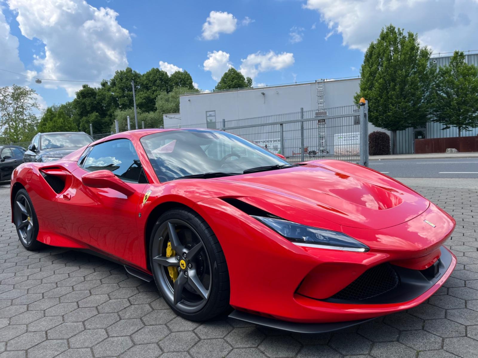 Ferrari F8 SPIDER Lift*Carbon-Seats*Alcantara*Garantie-5