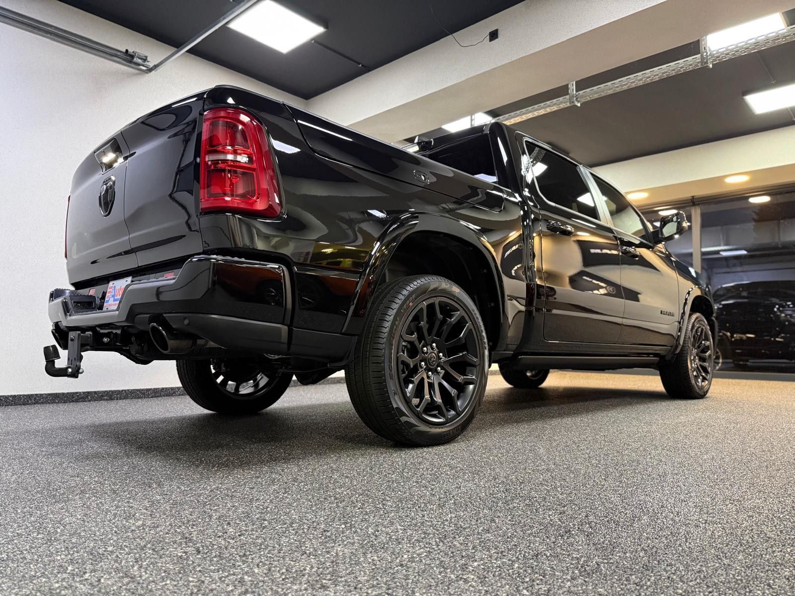 Fahrzeugabbildung Dodge LIMITED HURRICANE 3.0L-HO 540 PS - RAMBOX-MWK