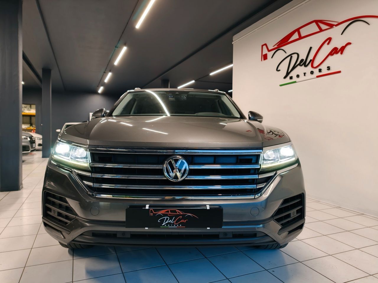 Volkswagen Touareg 3.0 V6 TDI SCR Black Style Ga imagem 3