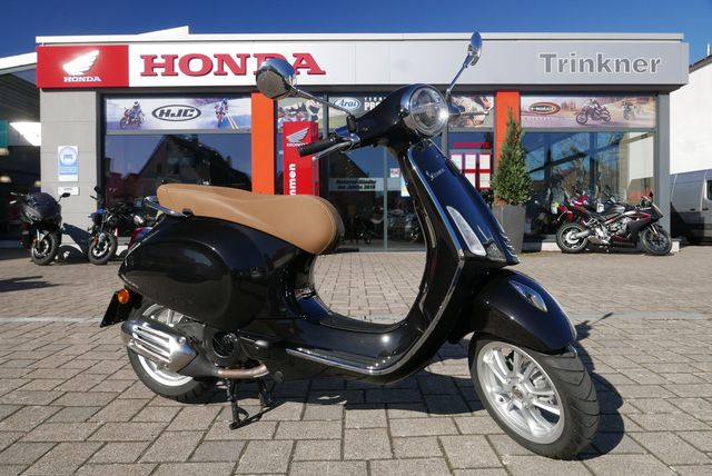 Vespa PRIMAVERA 125 E5 ABS **JUNGER GEBRAUCHTER**