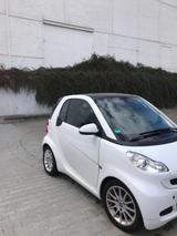 Smart ForTwo coupé 1.0 52kW mhd white limited - Sportwagen bis 5.000 Euro