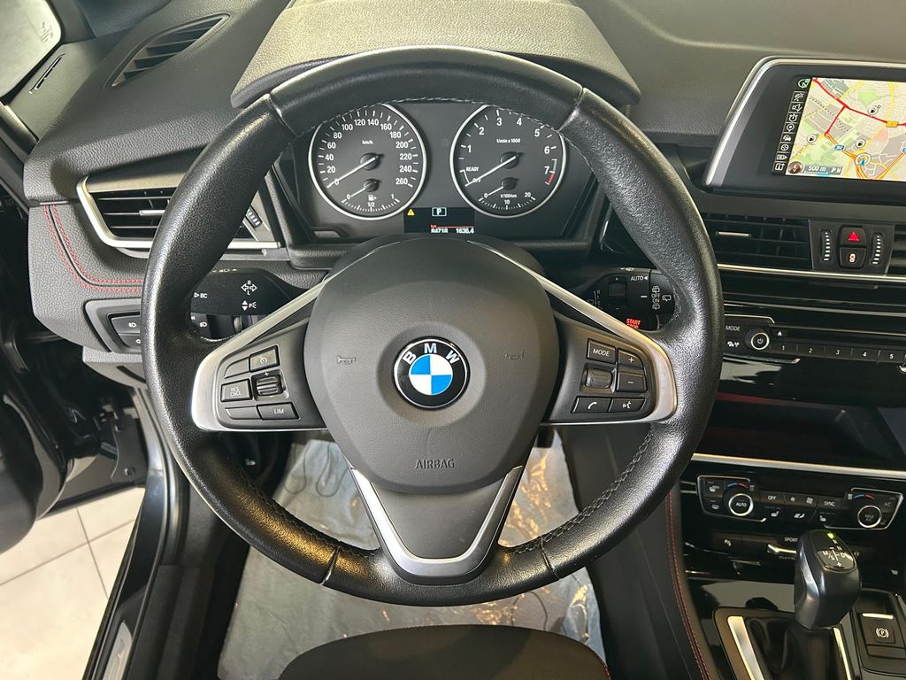 BMW 218 Active Tourer Sport Line Autom*LED*NAVI*PDC*
